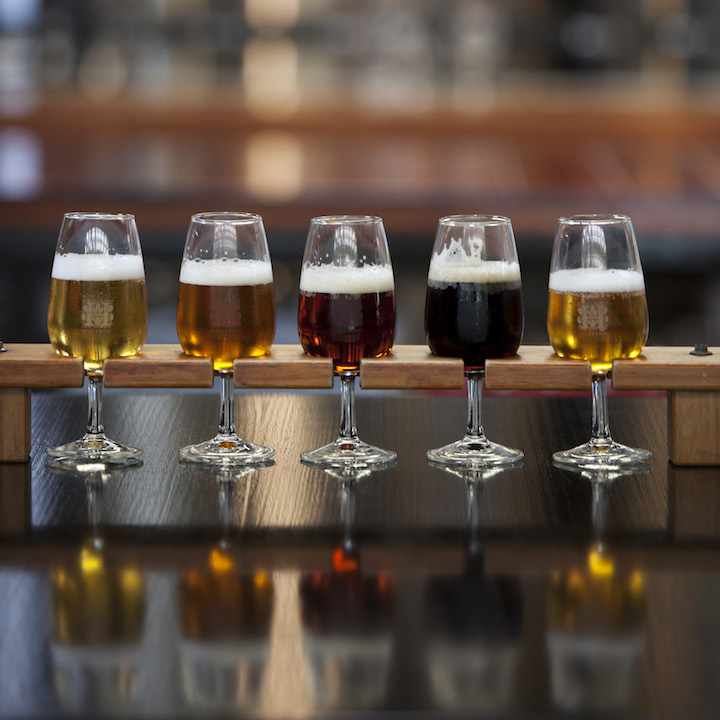 https://robert-parker-michelin-sg-prod.s3.amazonaws.com/media/image/2017/08/11/edee700491504c6c980f8c299aa641fd_Hallertau-Beer_tasting_paddle.jpg
