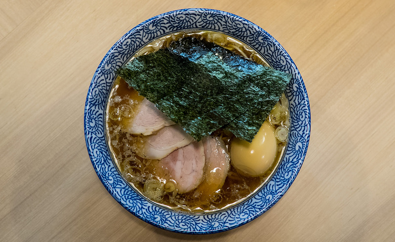 多賀野的招牌醬油中華拉麵
