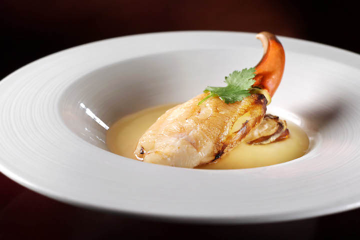 Steamed crab claw with egg white in superior stock and Hua Diao wine.