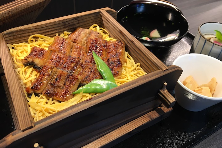 Seiro Munshi—the grilled unagi is steamed with tare-infused rice and shredded egg. (Credit: Kenneth Goh)