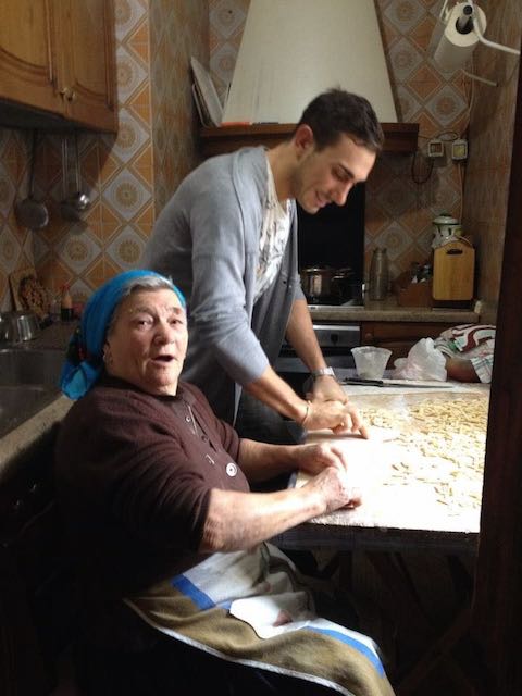 https://robert-parker-michelin-sg-prod.s3.amazonaws.com/media/image/2018/04/12/68c5d673b0df48e29f607505abef1d0b_Dolce+Vita_Pasta.jpeg